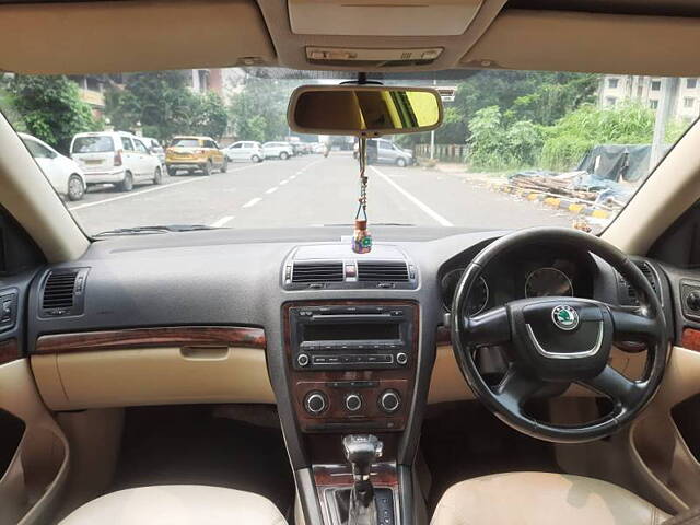 Used Skoda Laura Ambiente 2.0 TDI CR AT in Mumbai