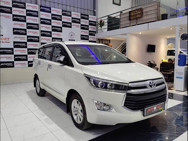 Used Toyota Innova Crysta [2016-2020] 2.4 V Diesel in Bangalore