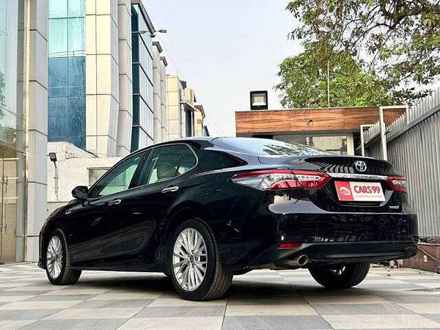 Used Toyota Camry Hybrid in Noida