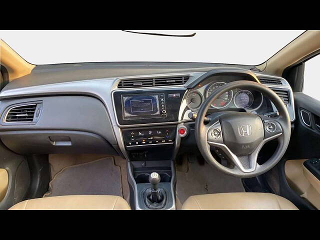 Used Honda City 4th Generation V Petrol [2017-2019] in Ahmedabad