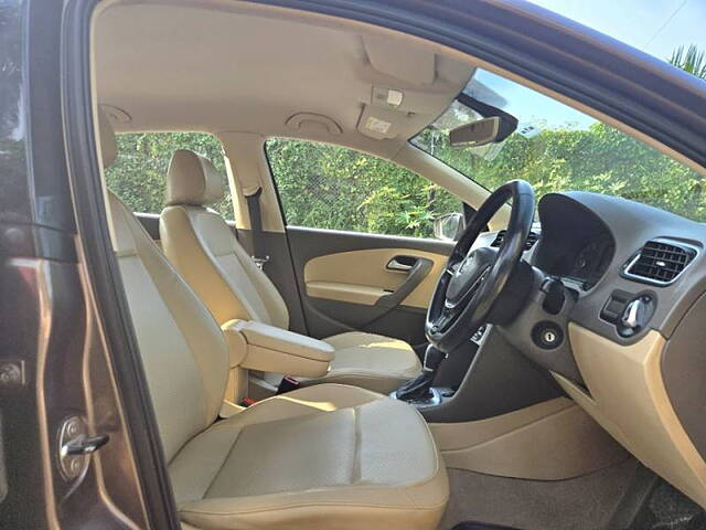 Used Volkswagen Vento [2015-2019] Highline Plus 1.2 (P) AT 16 Alloy in Mumbai