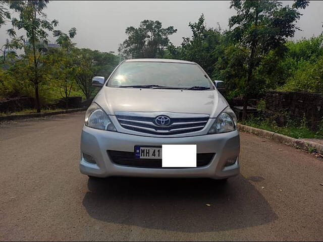 Used 2010 Toyota Innova in Nashik