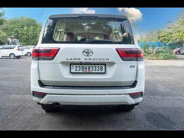 Used Toyota Land Cruiser ZX Diesel in Mumbai