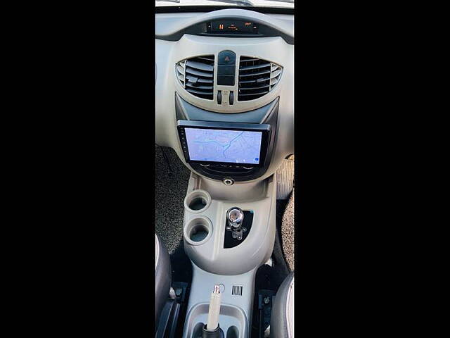 Used Mahindra NuvoSport N6 AMT in Delhi