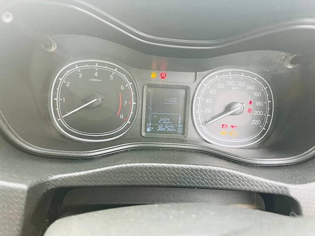 Used Maruti Suzuki Brezza LXi in Delhi