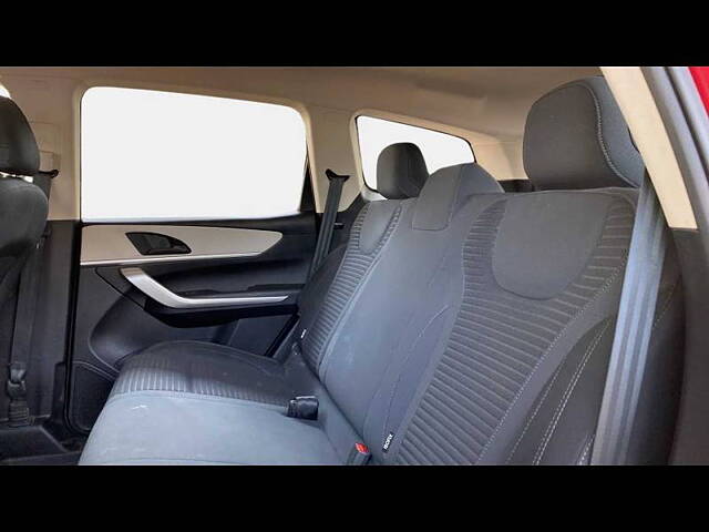 Used Mahindra XUV700 MX Petrol MT 5 STR [2021] in Hyderabad