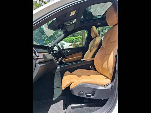 Used Volvo XC60 [2015-2017] Momentum in Hyderabad