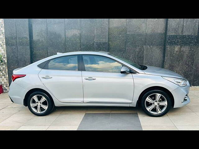 Used Hyundai Verna [2017-2020] SX Plus 1.6 VTVT AT in Delhi