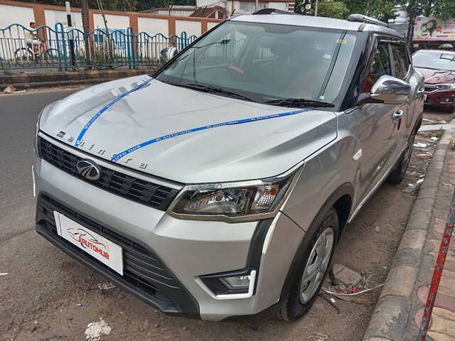 Used Mahindra XUV300 [2019-2024] 1.2 W4 [2019-2019] in Kolkata