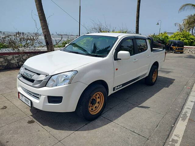 Used Isuzu D-Max V-Cross [2016-2018] 4x4 in Mumbai