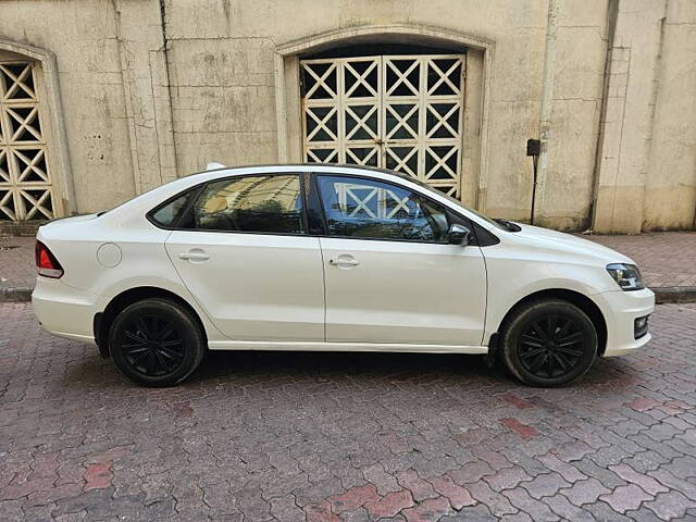 Used Volkswagen Vento [2015-2019] Highline Plus 1.2 (P) AT 16 Alloy in Mumbai