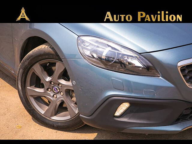 Used Volvo V40 Cross Country [2013-2016] D3 in Mumbai