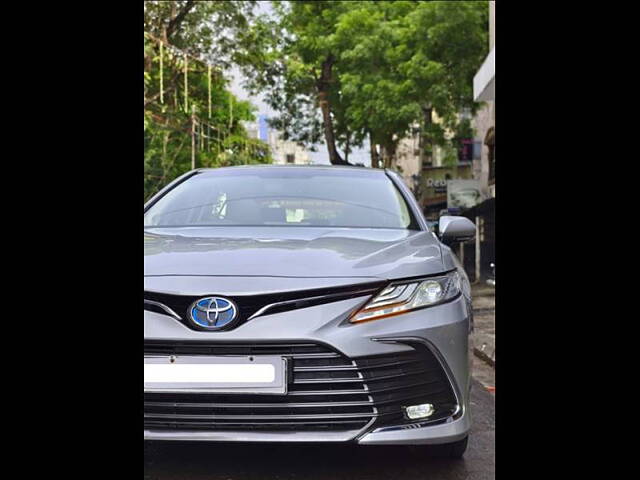 Used Toyota Camry Hybrid in Kolkata