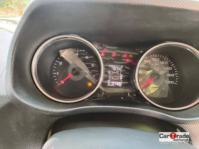 Used Mahindra TUV300 T10 in Ahmedabad