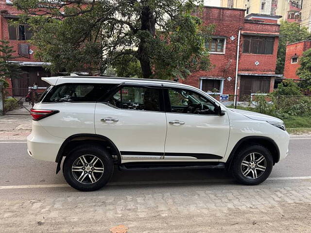 Used Toyota Fortuner 4X2 AT 2.8 Diesel in Lucknow