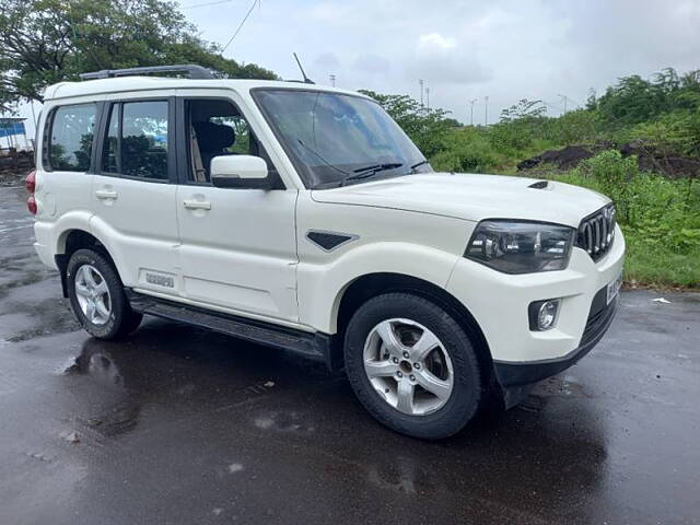 Used Mahindra Scorpio S11 MT 7S in Thane