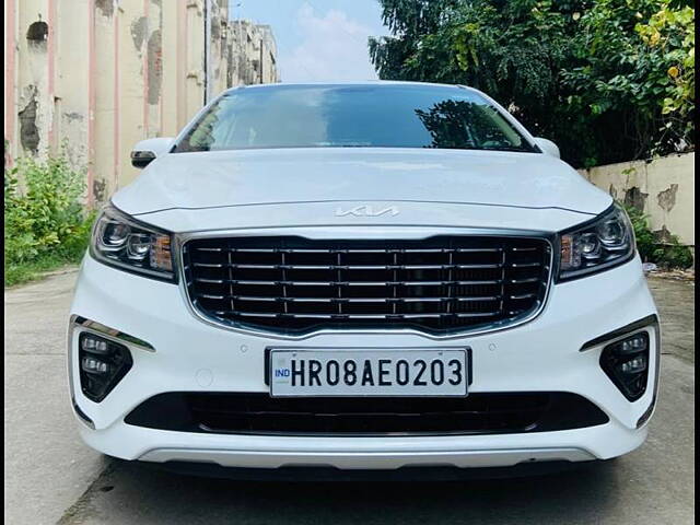 Used 2022 Kia Carnival in Delhi