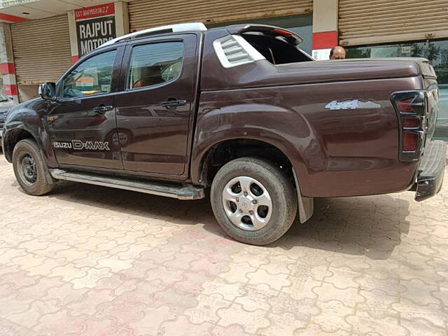 Used Isuzu D-MAX V-Cross [2018-2019] Standard in Faridabad