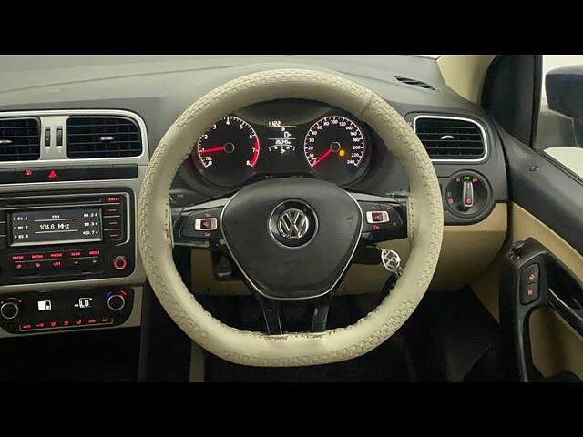 Used Volkswagen Polo [2014-2015] Highline1.2L (P) in Mumbai