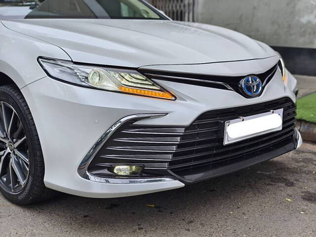 Used Toyota Camry Hybrid in Kolkata