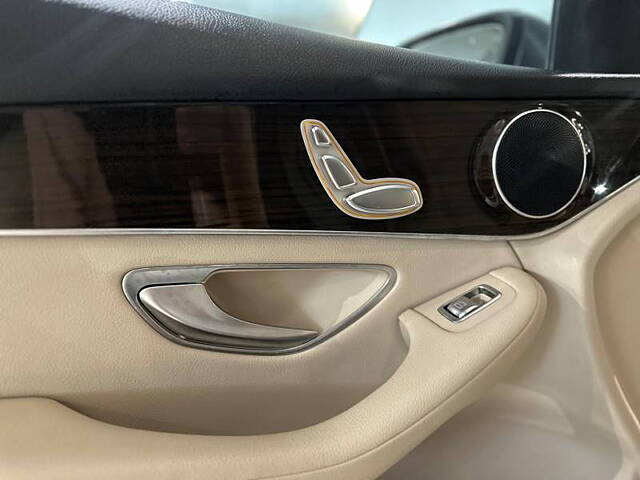 Used Mercedes-Benz GLC [2019-2023] 220d 4MATIC Progressive [2019-2021] in Pune