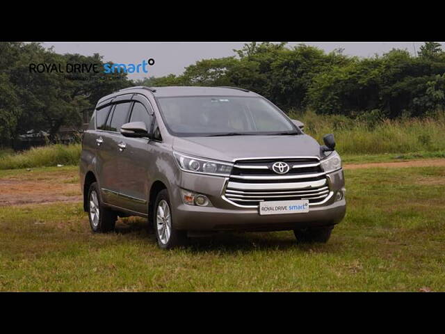 Used Toyota Innova Crysta [2016-2020] 2.4 G 8 STR [2016-2017] in Kochi