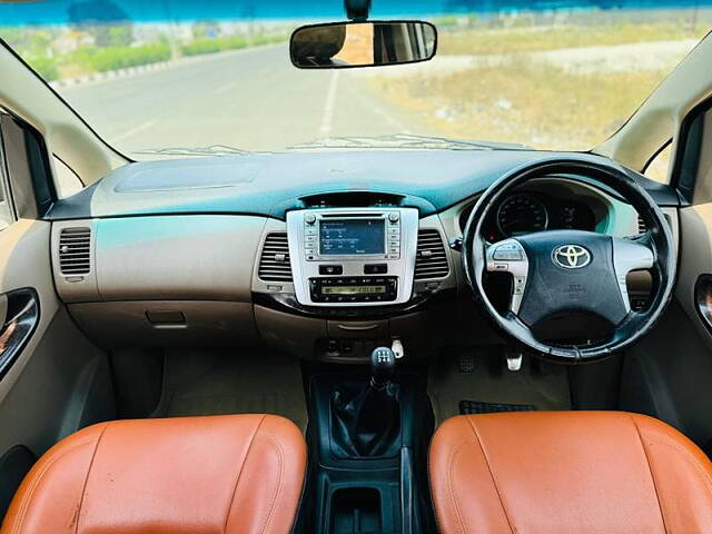 Used Toyota Innova [2013-2014] 2.5 VX 7 STR BS-III in Surat