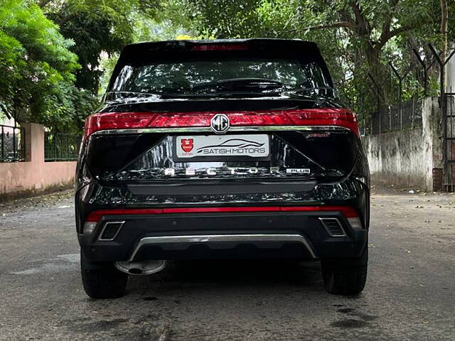 Used MG Hector Plus Savvy Pro 1.5 Turbo Petrol CVT 7 STR in Delhi