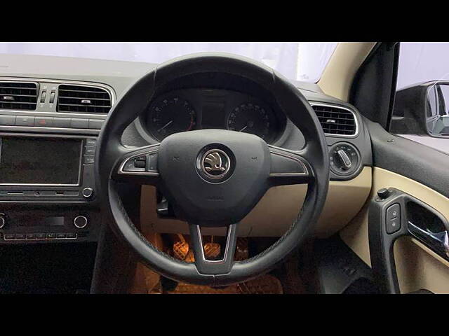 Used Skoda Rapid Style 1.6 MPI in Kochi