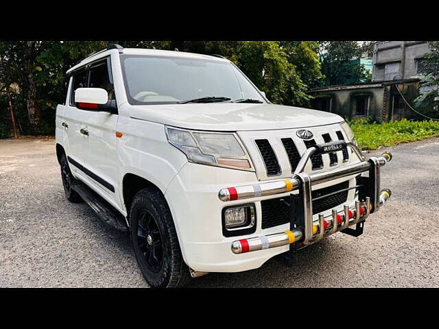 Used Mahindra TUV300 [2015-2019] T8 in Kolkata