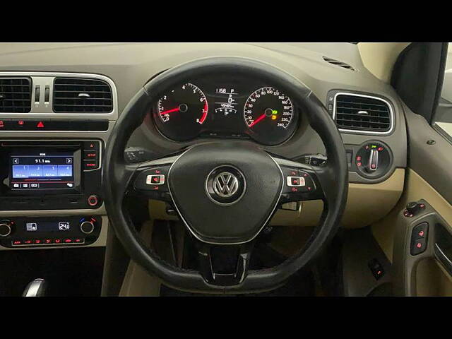 Used Volkswagen Vento [2015-2019] Highline Plus 1.2 (P) AT 16 Alloy in Mumbai