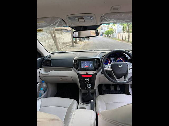 Used Mahindra XUV300 [2019-2024] W8 (O) 1.5 Diesel AMT Dual Tone in Lucknow