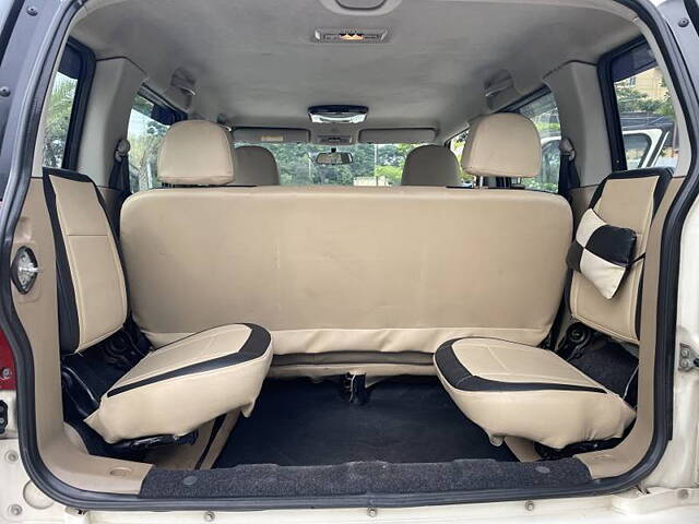 Used Mahindra TUV300 [2015-2019] T8 AMT in Hyderabad