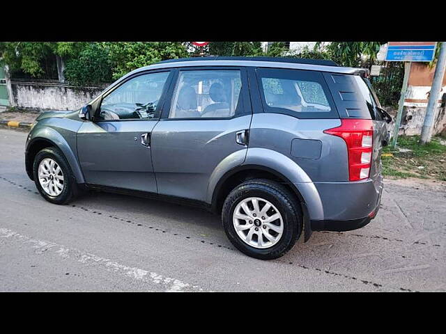 Used Mahindra XUV500 W9 [2018-2020] in Ahmedabad