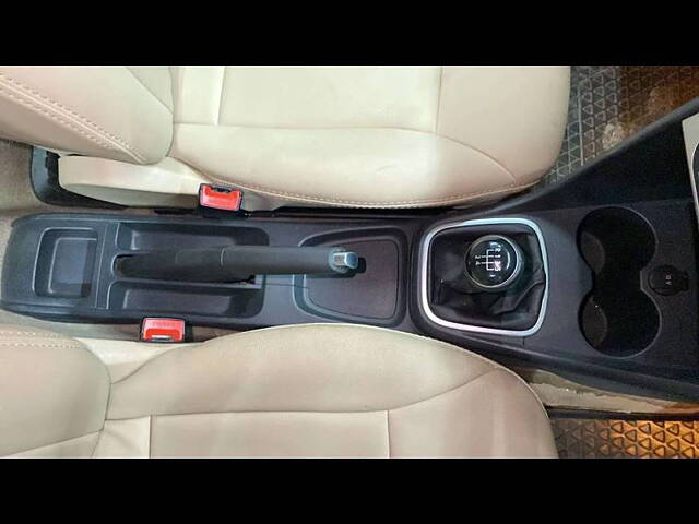 Used Volkswagen Polo [2016-2019] Highline1.2L (P) in Mumbai