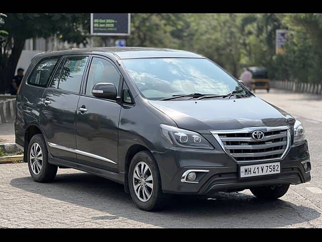 Used Toyota Innova [2013-2014] 2.5 VX 8 STR BS-III in Mumbai