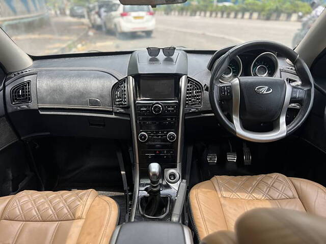 Used Mahindra XUV500 W11 in Mumbai