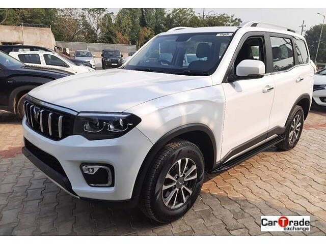 Used Mahindra Scorpio N Z8 L Petrol MT 7 STR [2022] in Ahmedabad