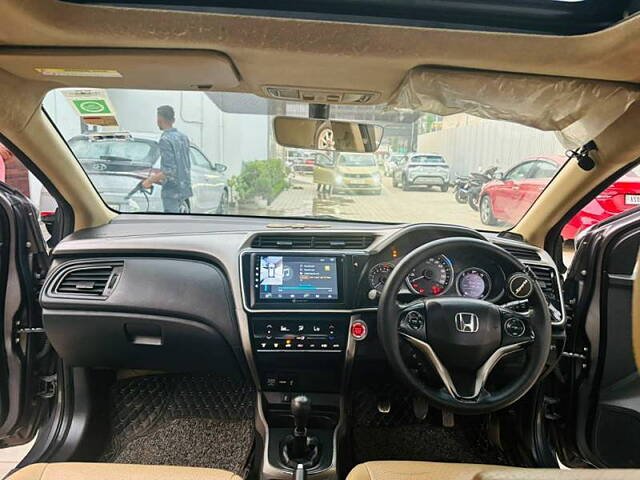 Used Honda City [2014-2017] VX (O) MT in Guwahati