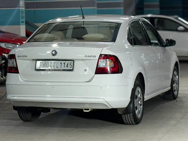 Used Skoda Rapid [2015-2016] 1.6 MPI Active in Mumbai