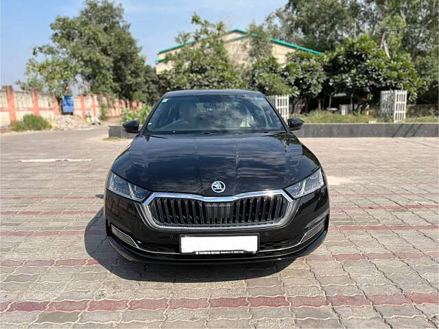 Used Skoda Octavia L&K 2.0 in Delhi