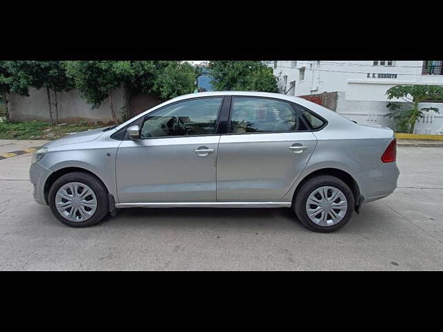 Used Skoda Rapid [2014-2015] 1.5 TDI CR Ambition with Alloy Wheels in Hyderabad