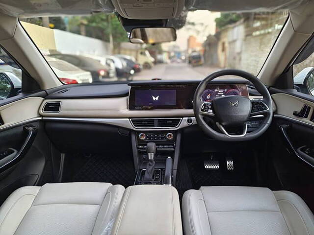 Used Mahindra XUV700 AX 7 Diesel AT 7 STR [2021] in Thane