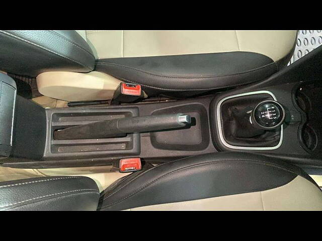 Used Volkswagen Ameo Highline1.2L (P) [2016-2018] in Navi Mumbai