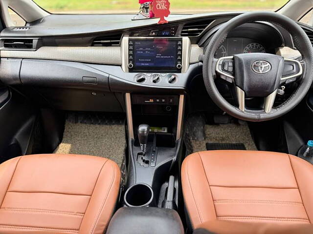 Used Toyota Innova Crysta [2016-2020] 2.8 GX AT 7 STR [2016-2020] in Surat