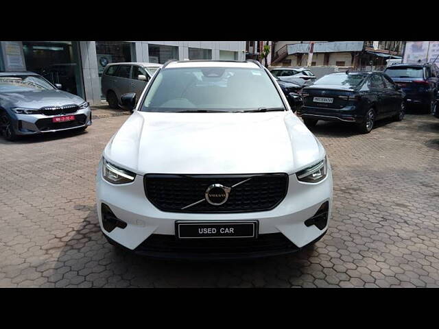 Used 2022 Volvo XC40 in Mumbai