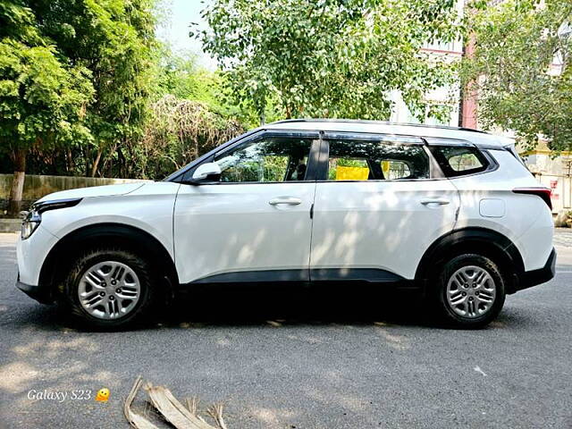 Used Kia Carens [2022-2023] Prestige 1.4 Petrol MT 7 STR in Delhi