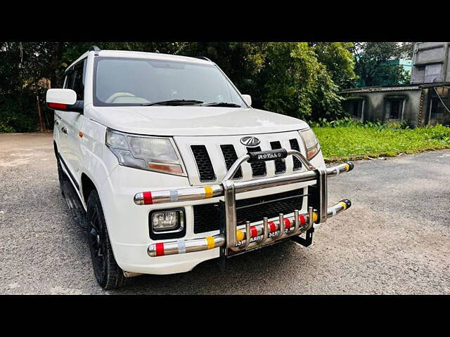 Used Mahindra TUV300 [2015-2019] T8 in Kolkata