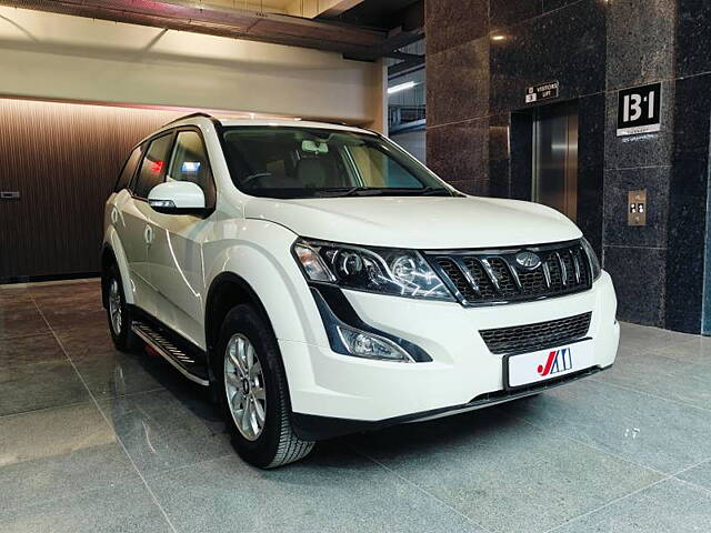 Used 2017 Mahindra XUV500 in Ahmedabad