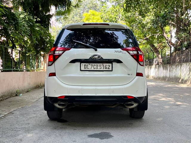 Used Mahindra XUV500 W7 [2018-2020] in Delhi